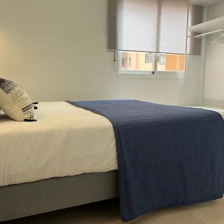 Sur Palmeras 7 شقة *